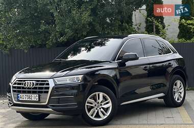 Позашляховик / Кросовер Audi Q5 2019 в 