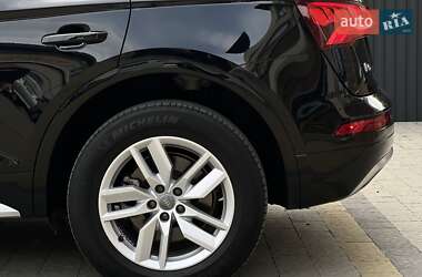 Позашляховик / Кросовер Audi Q5 2019 в 