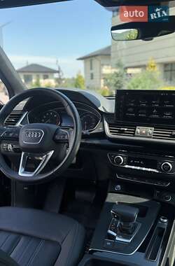 Внедорожник / Кроссовер Audi Q5 2022 в 