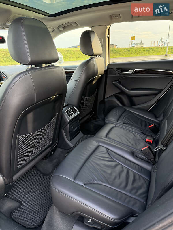 Внедорожник / Кроссовер Audi Q5 2015 в Львове