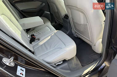 Внедорожник / Кроссовер Audi Q5 2015 в 