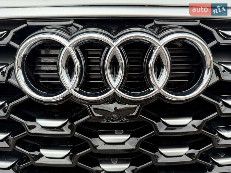 Позашляховик / Кросовер Audi Q5 2023 в Києві