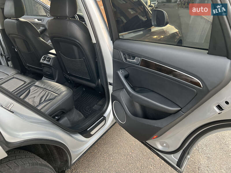 Внедорожник / Кроссовер Audi Q5 2014 в Самборе