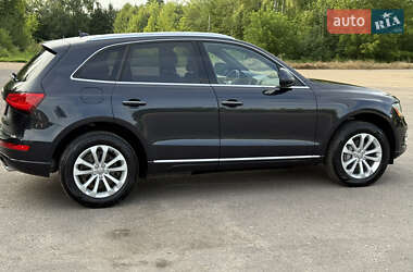 Внедорожник / Кроссовер Audi Q5 2016 в 
