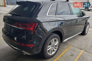 Позашляховик / Кросовер Audi Q5 2024 в 
