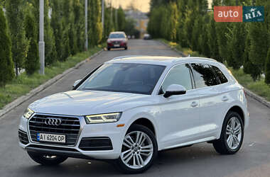 Внедорожник / Кроссовер Audi Q5 2017 в 