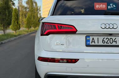 Внедорожник / Кроссовер Audi Q5 2017 в 