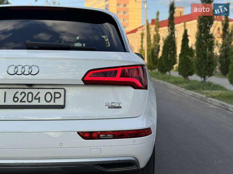 Внедорожник / Кроссовер Audi Q5 2017 в Киеве