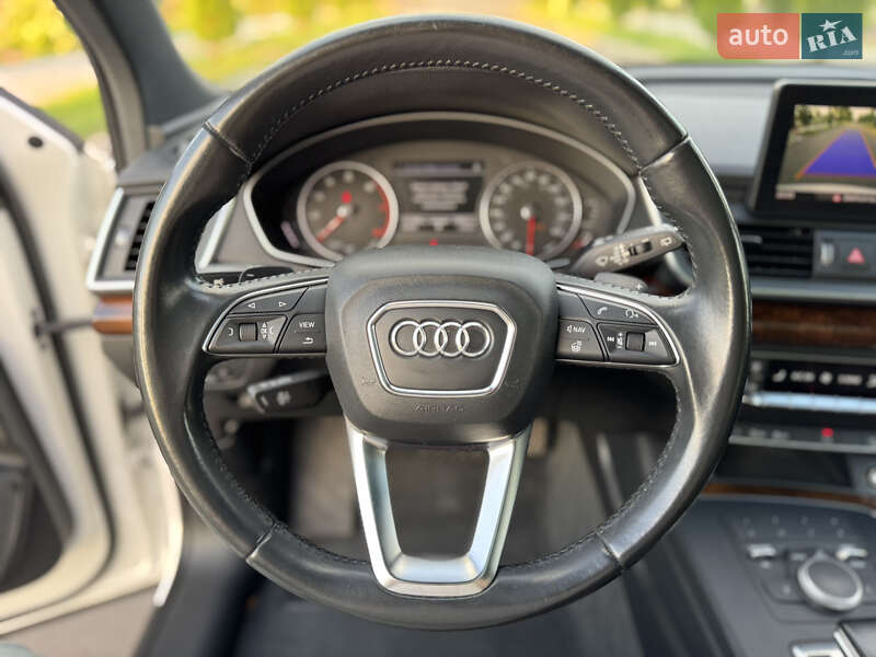 Внедорожник / Кроссовер Audi Q5 2017 в Киеве
