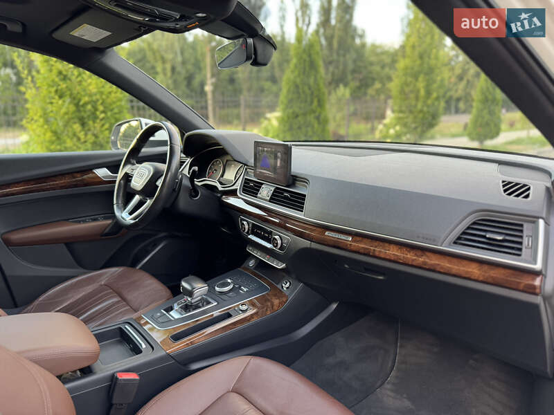 Внедорожник / Кроссовер Audi Q5 2017 в Киеве