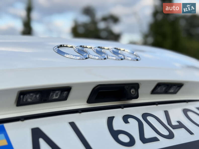 Внедорожник / Кроссовер Audi Q5 2017 в Киеве