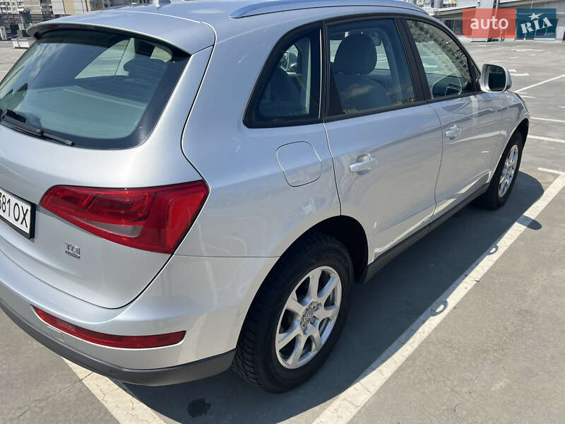 Внедорожник / Кроссовер Audi Q5 2013 в Киеве