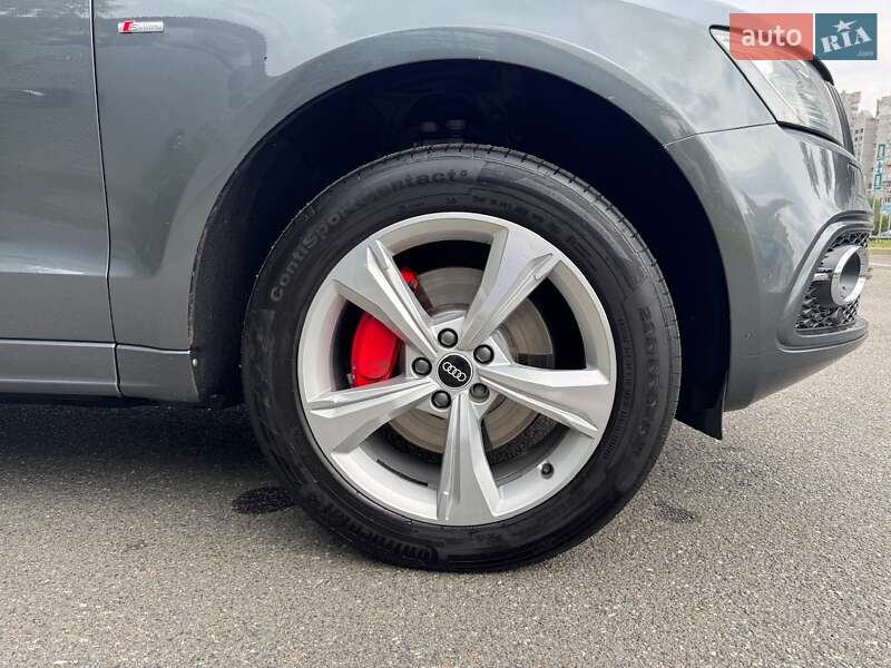 Позашляховик / Кросовер Audi Q5 2013 в Києві