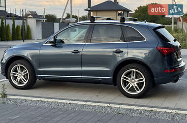 Позашляховик / Кросовер Audi Q5 2016 в 