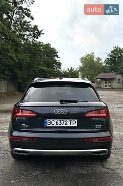 Позашляховик / Кросовер Audi Q5 2018 в 