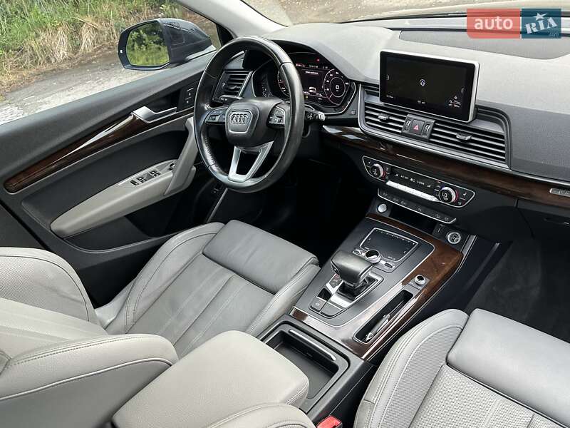 Позашляховик / Кросовер Audi Q5 2018 в Львові
