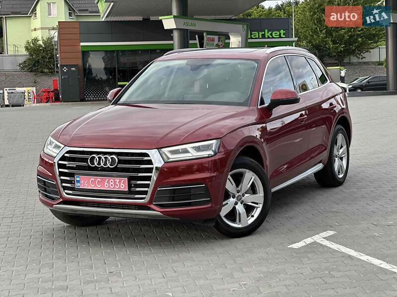 Внедорожник / Кроссовер Audi Q5 2018 в 