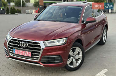 Внедорожник / Кроссовер Audi Q5 2018 в 