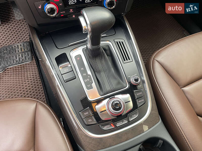 Внедорожник / Кроссовер Audi Q5 2012 в Тернополе