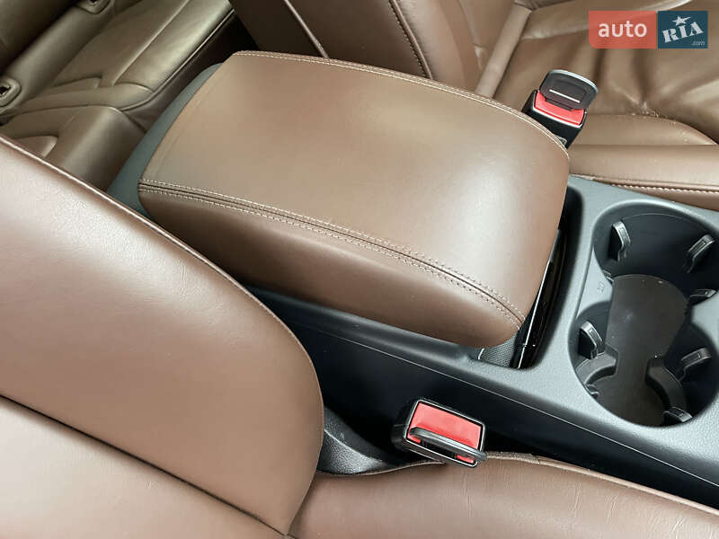 Внедорожник / Кроссовер Audi Q5 2012 в Тернополе