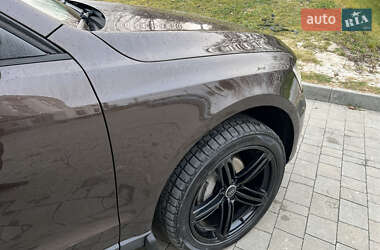Позашляховик / Кросовер Audi Q5 2013 в 
