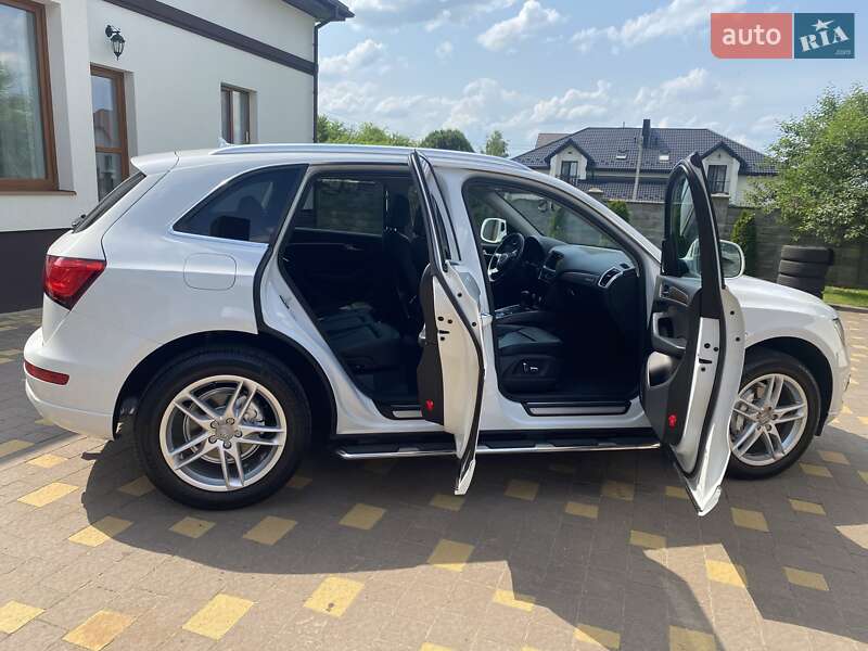 Позашляховик / Кросовер Audi Q5 2014 в Рівному