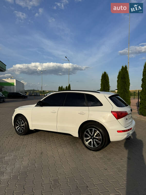 Позашляховик / Кросовер Audi Q5 2012 в Рівному