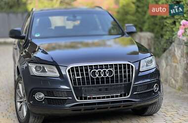Внедорожник / Кроссовер Audi Q5 2015 в 