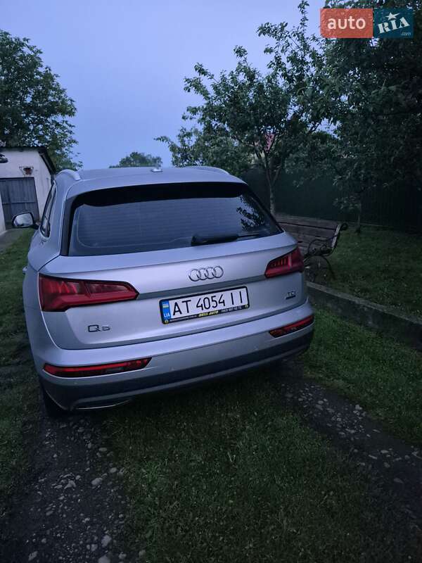 Внедорожник / Кроссовер Audi Q5 2017 в Ивано-Франковске
