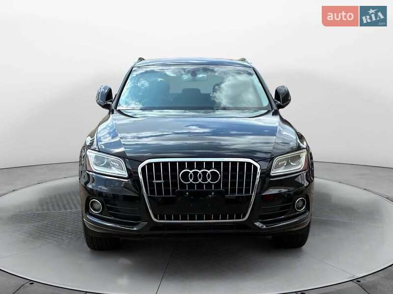 Позашляховик / Кросовер Audi Q5 2015 в Львові