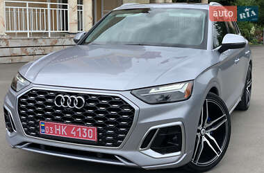 Внедорожник / Кроссовер Audi Q5 2021 в 