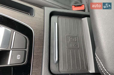 Внедорожник / Кроссовер Audi Q5 2021 в 