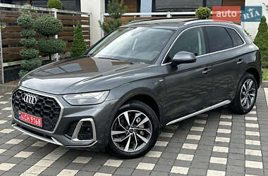 Позашляховик / Кросовер Audi Q5 2023 в 