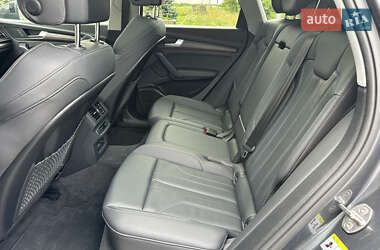 Позашляховик / Кросовер Audi Q5 2023 в 