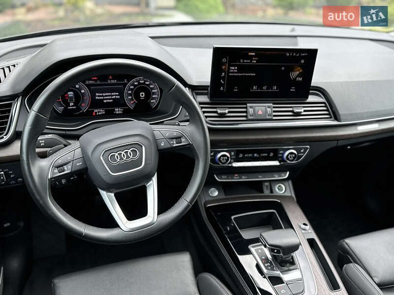 Внедорожник / Кроссовер Audi Q5 2023 в Стрые