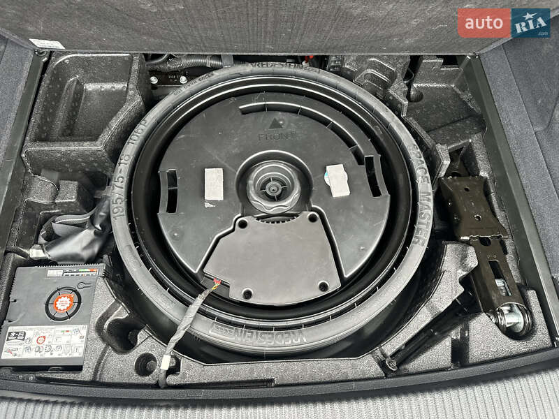Внедорожник / Кроссовер Audi Q5 2023 в Стрые