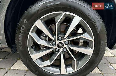Позашляховик / Кросовер Audi Q5 2023 в 