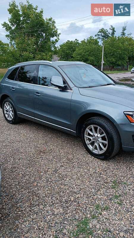 Внедорожник / Кроссовер Audi Q5 2012 в Теребле