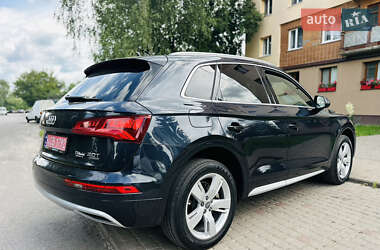 Внедорожник / Кроссовер Audi Q5 2018 в 