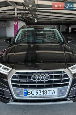 Позашляховик / Кросовер Audi Q5 2018 в Києві
