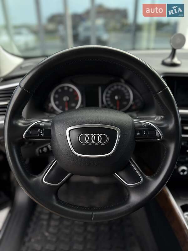 Позашляховик / Кросовер Audi Q5 2016 в Львові