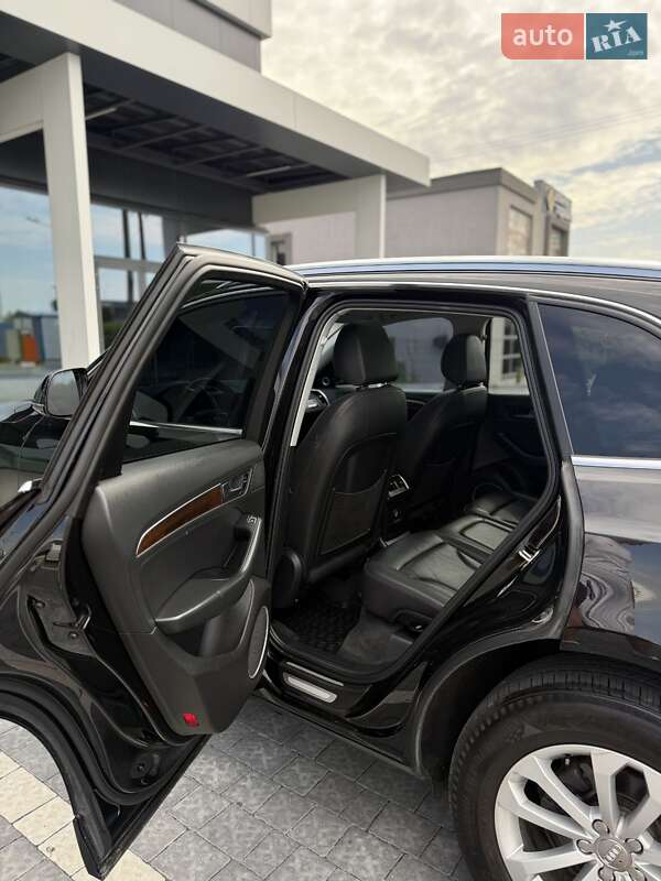 Позашляховик / Кросовер Audi Q5 2016 в Львові