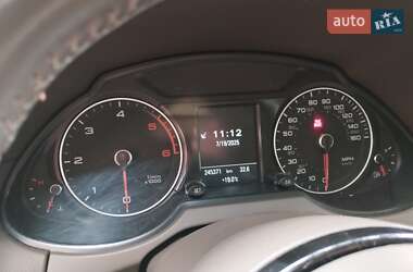 Позашляховик / Кросовер Audi Q5 2015 в 