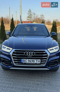 Внедорожник / Кроссовер Audi Q5 2017 в 