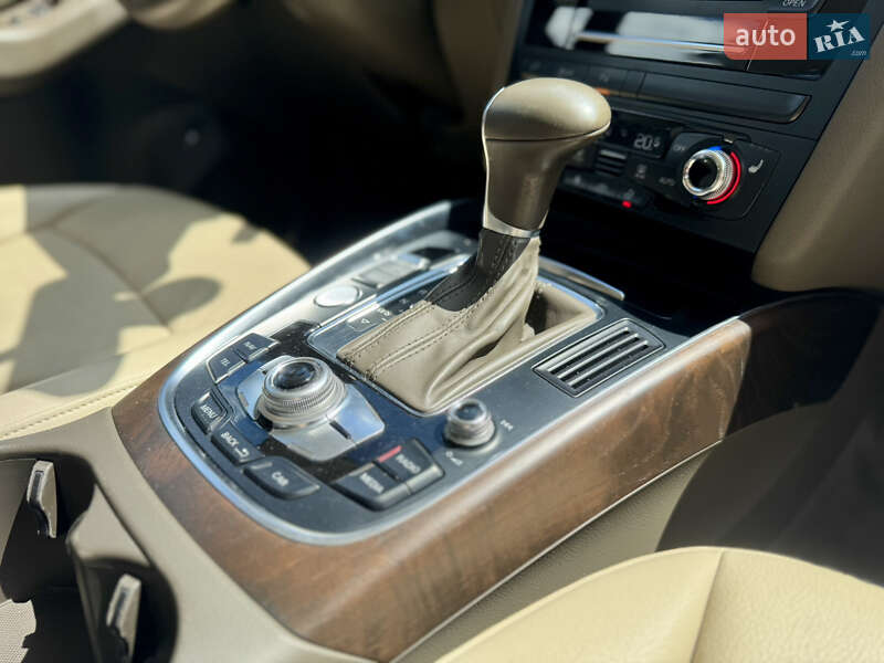 Внедорожник / Кроссовер Audi Q5 2015 в Львове