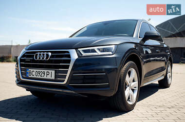 Внедорожник / Кроссовер Audi Q5 2018 в 