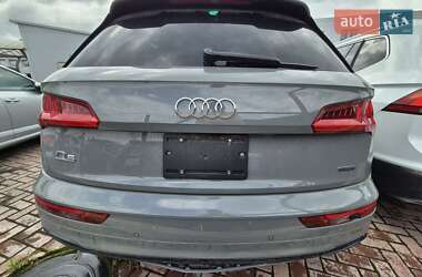 Позашляховик / Кросовер Audi Q5 2020 в 