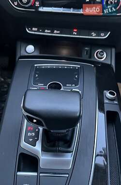 Внедорожник / Кроссовер Audi Q5 2019 в 