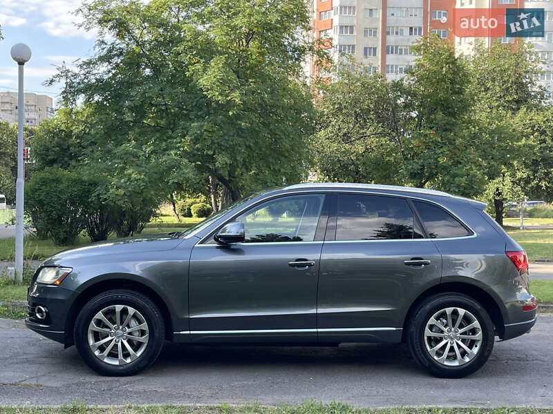 Внедорожник / Кроссовер Audi Q5 2015 в Ровно