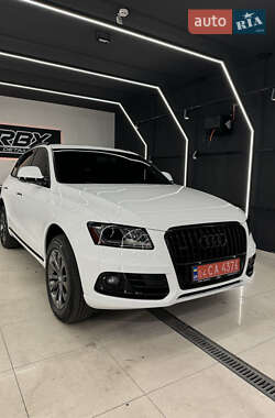 Позашляховик / Кросовер Audi Q5 2015 в 